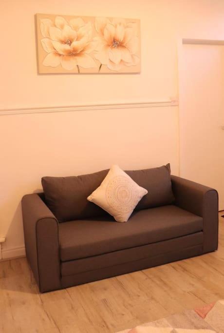 Cozy Family Stay With Free Parking And Wifi Leeds  Exterior photo